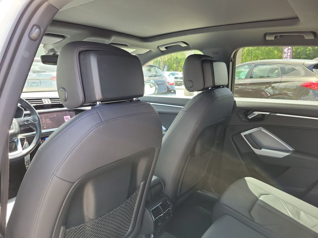Thumbnail: 2021 Audi Q3 - 20
