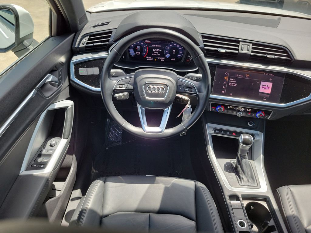 Thumbnail: 2021 Audi Q3 - 9