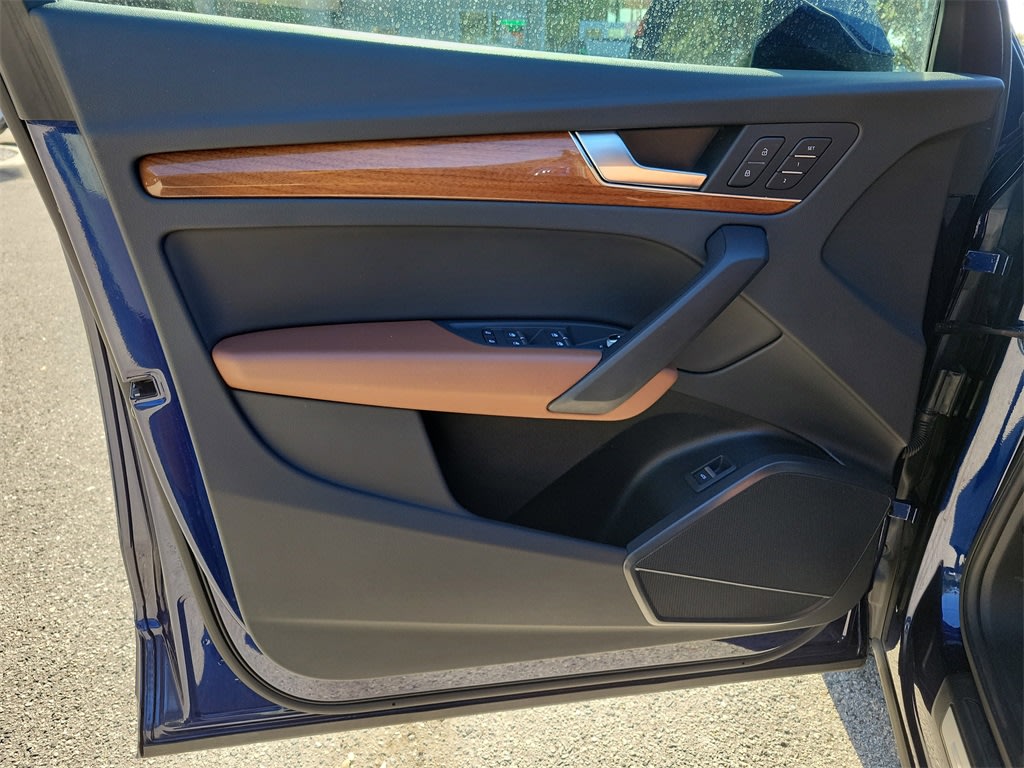 Thumbnail: 2022 Audi Q5 - 21