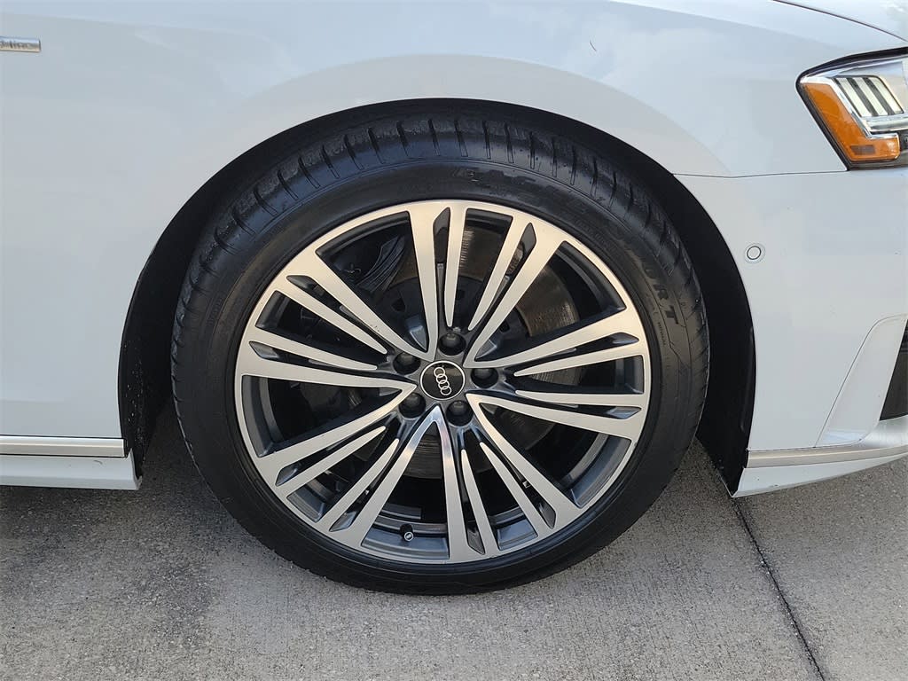 Thumbnail: 2021 Audi A8 - 7
