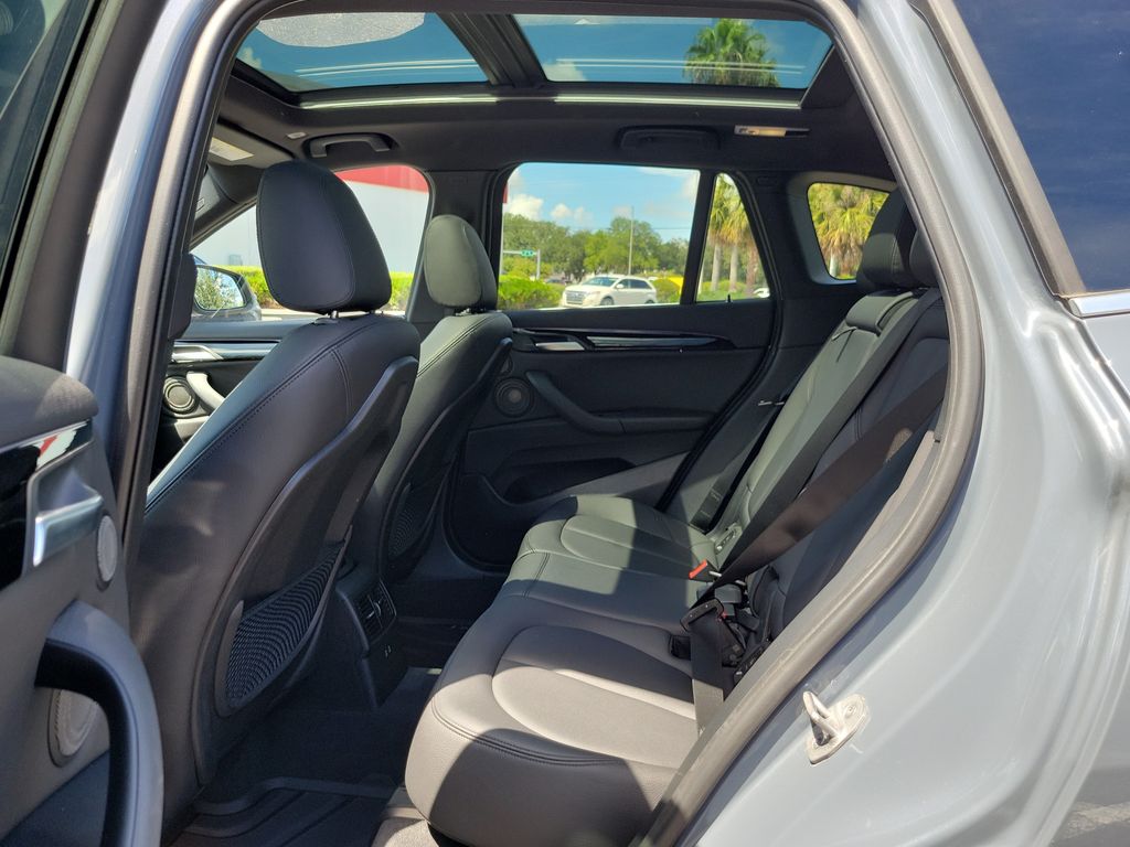 Thumbnail: 2021 BMW X1 - 8