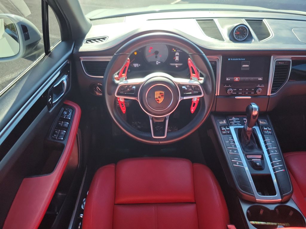Thumbnail: 2018 Porsche Macan - 6