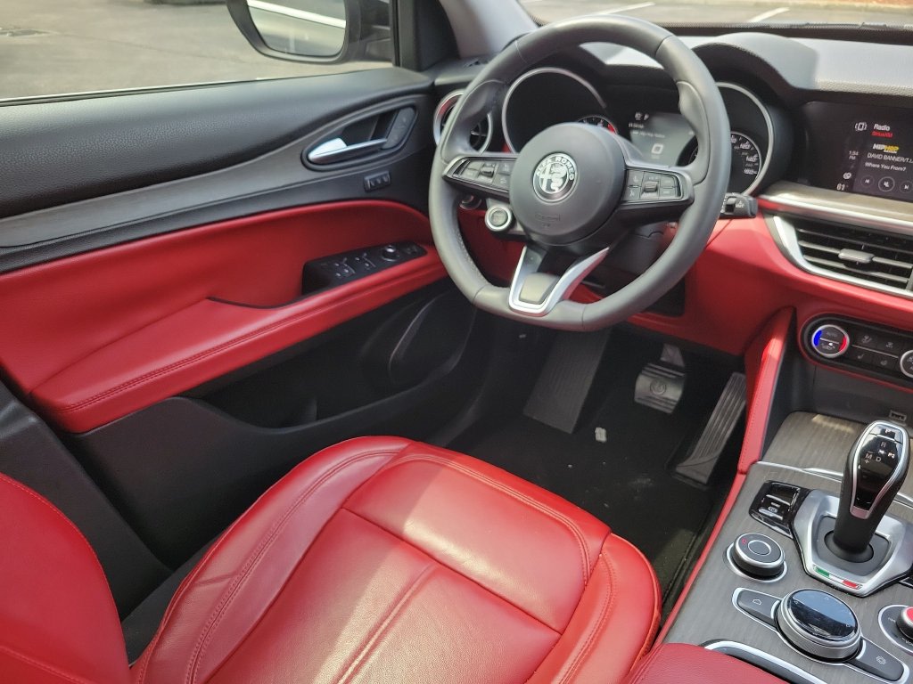 Thumbnail: 2020 Alfa Romeo Stelvio - 11