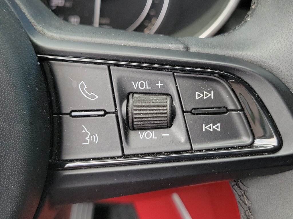 Thumbnail: 2020 Alfa Romeo Stelvio - 31