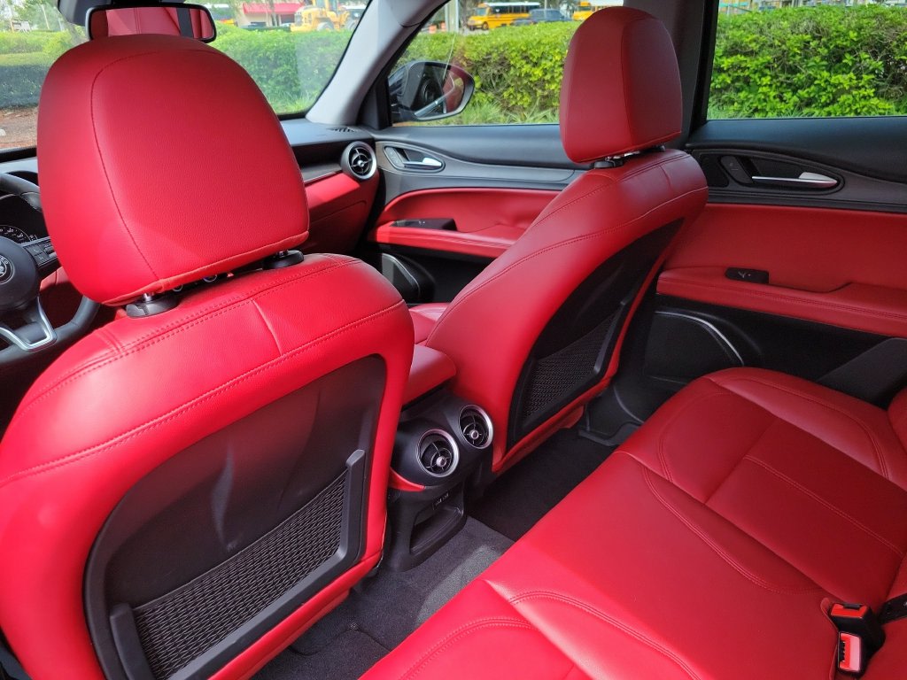 Thumbnail: 2020 Alfa Romeo Stelvio - 27