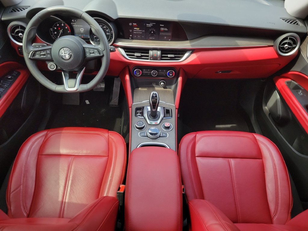 Thumbnail: 2020 Alfa Romeo Stelvio - 7