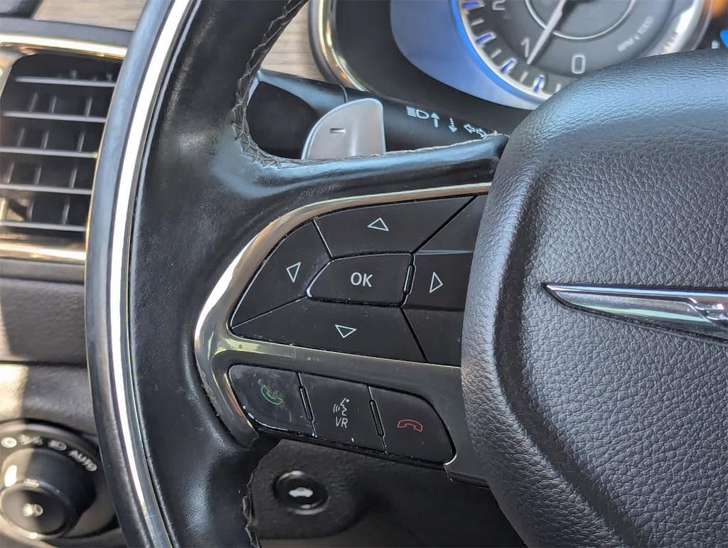 Thumbnail: 2015 Chrysler 200 - 23