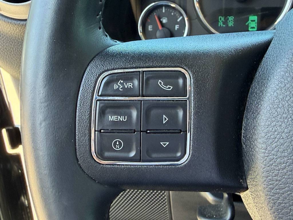 Thumbnail: 2016 Jeep Wrangler - 21