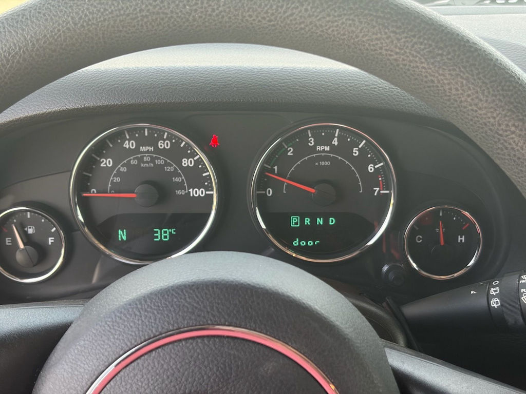 Thumbnail: 2018 Jeep Wrangler - 12