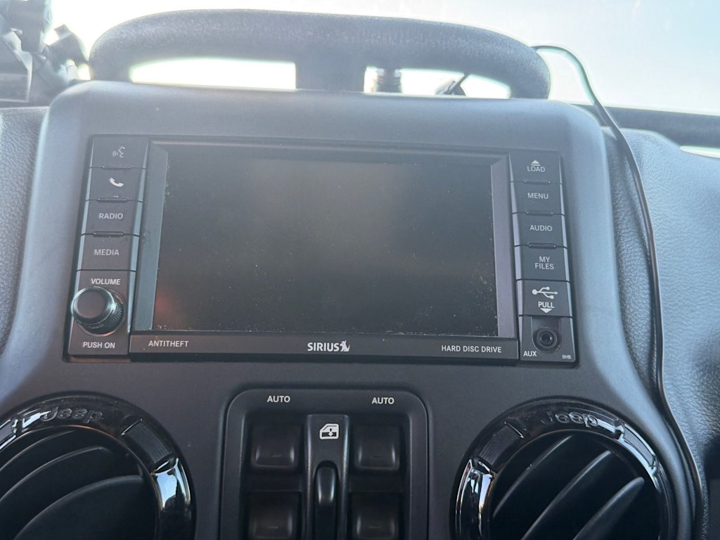 Thumbnail: 2015 Jeep Wrangler - 4