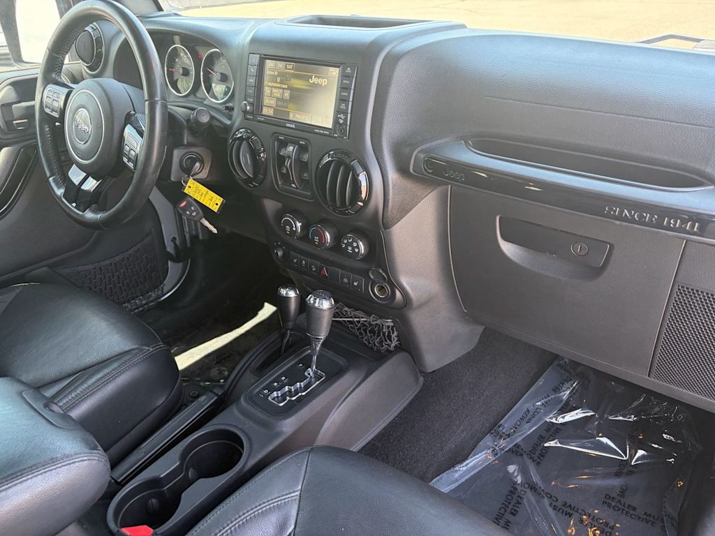 Thumbnail: 2015 Jeep Wrangler - 2