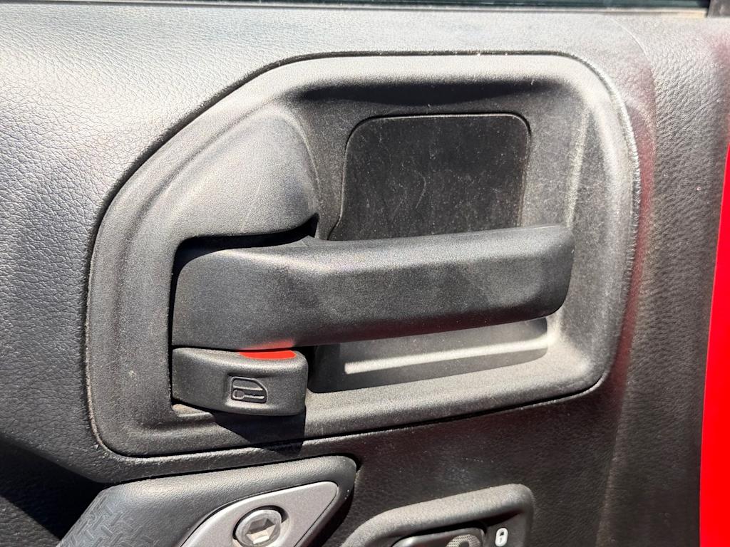 Thumbnail: 2014 Jeep Wrangler - 14
