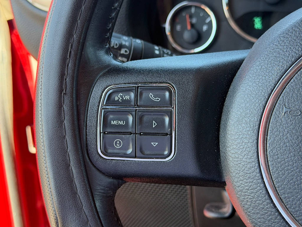 Thumbnail: 2014 Jeep Wrangler - 16