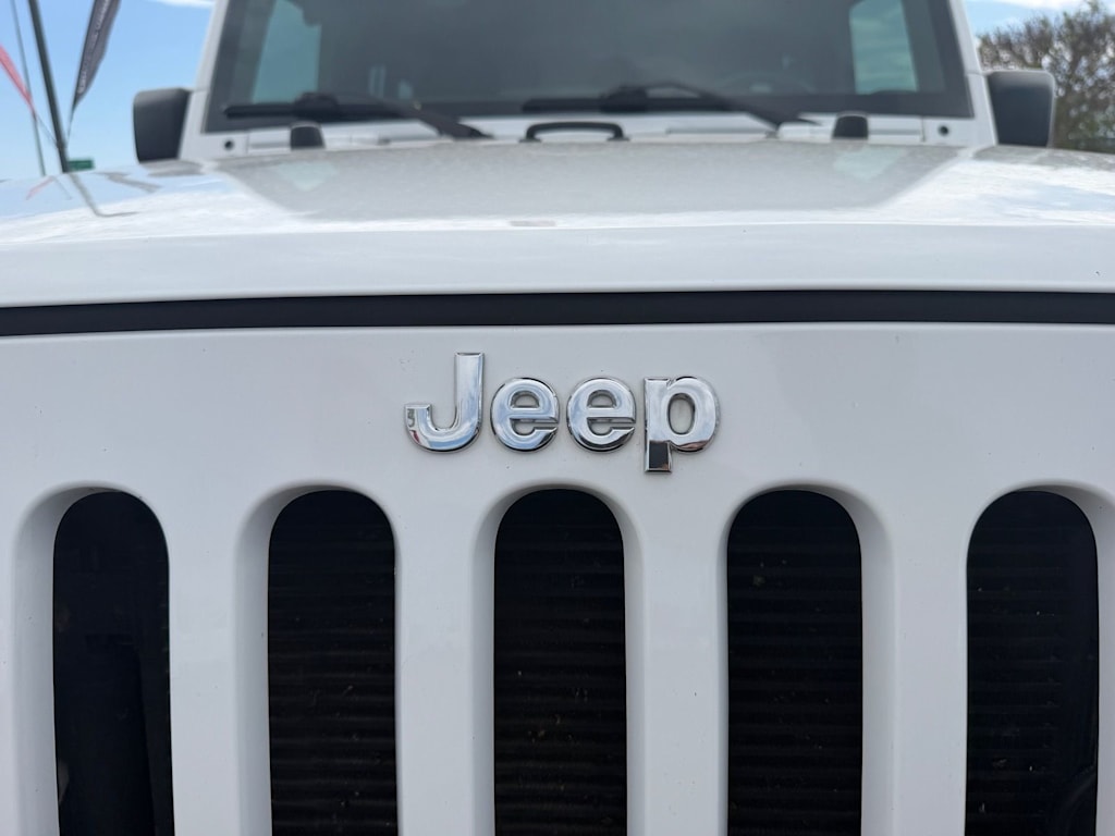 Thumbnail: 2017 Jeep Wrangler - 37