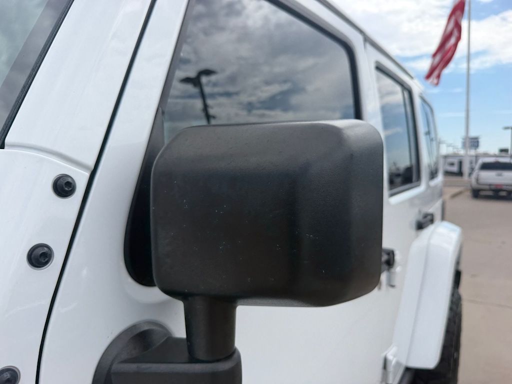 Thumbnail: 2017 Jeep Wrangler - 35