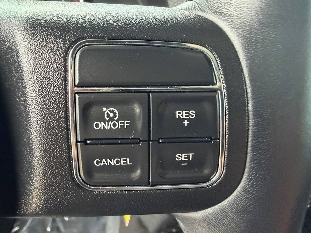 Thumbnail: 2017 Jeep Wrangler - 25
