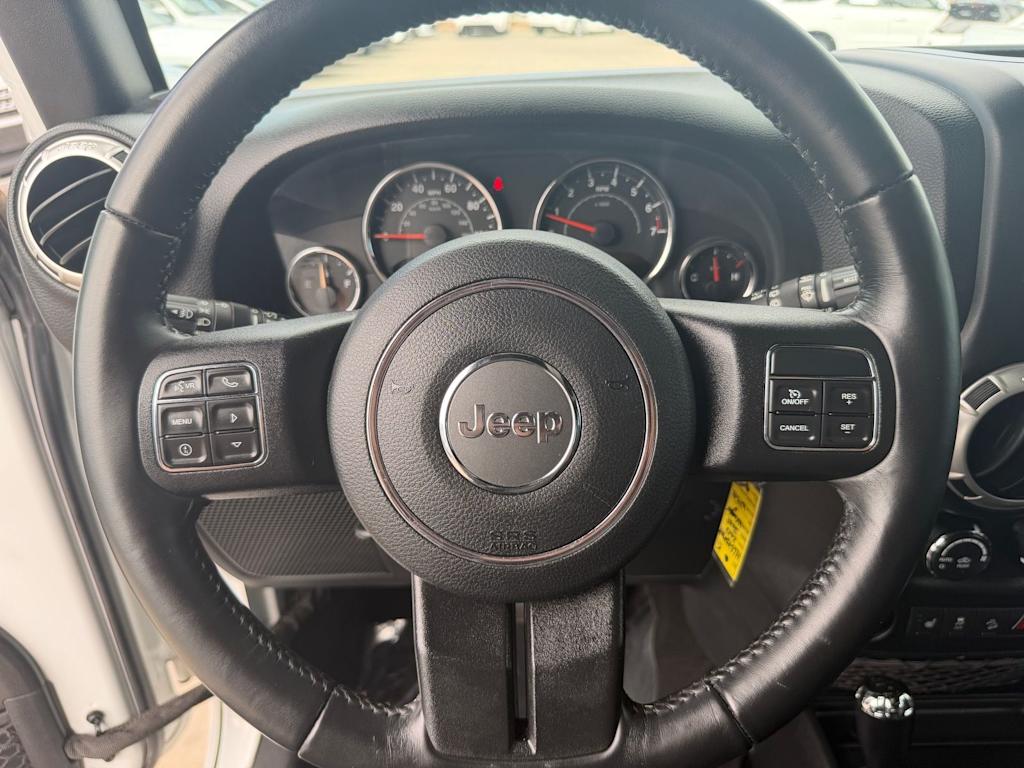 Thumbnail: 2017 Jeep Wrangler - 8