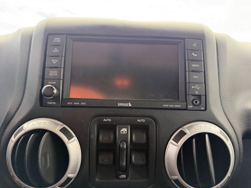 Thumbnail: 2014 Jeep Wrangler - 7