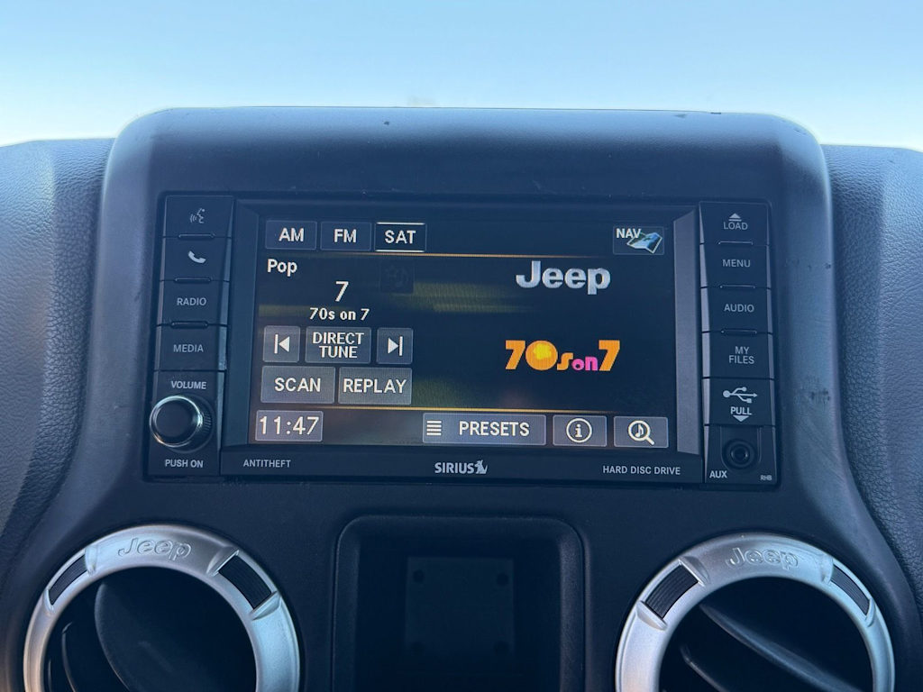 Thumbnail: 2014 Jeep Wrangler - 11