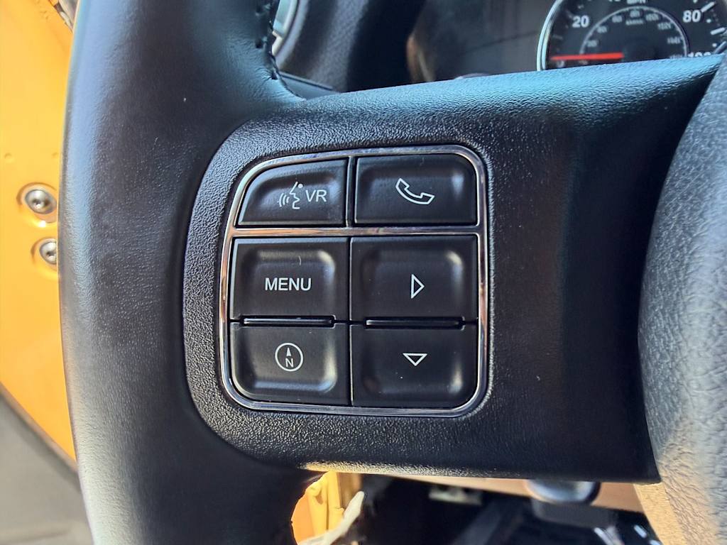 Thumbnail: 2014 Jeep Wrangler - 21