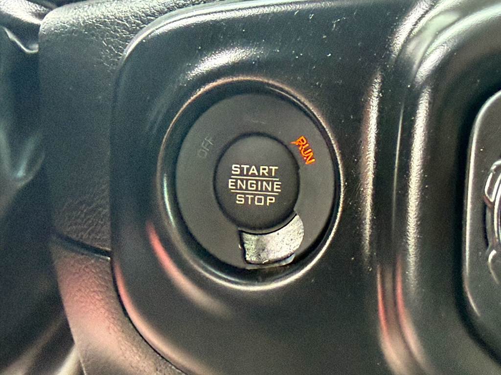 Thumbnail: 2023 Jeep Wrangler - 31