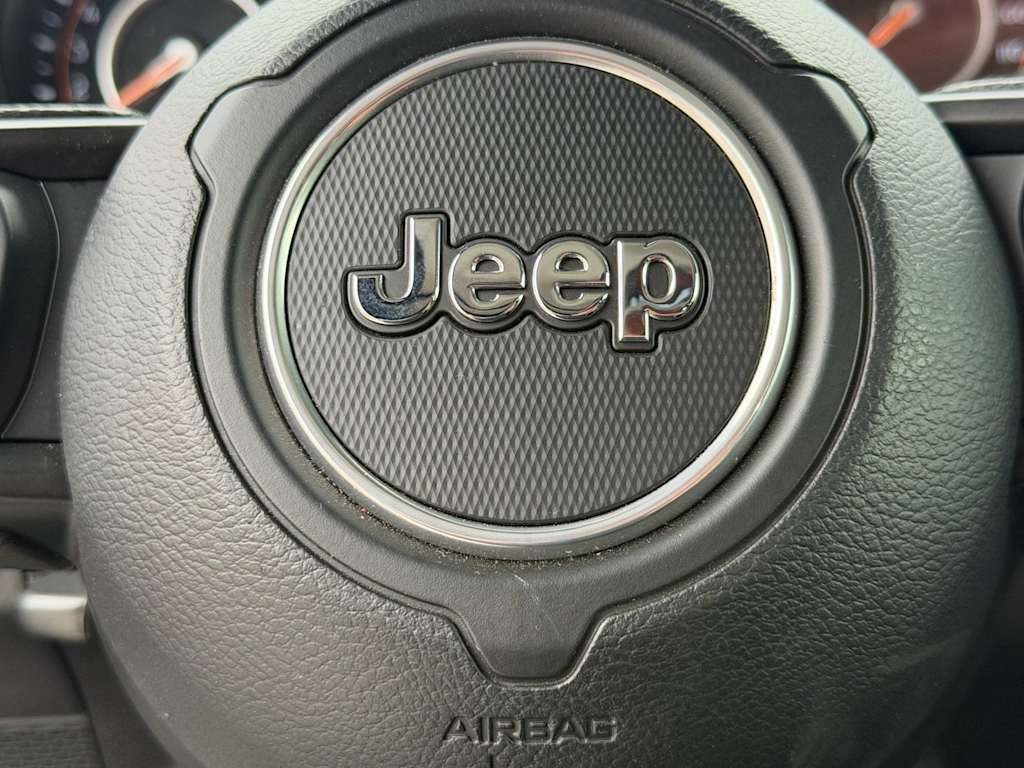 Thumbnail: 2022 Jeep Wrangler - 3