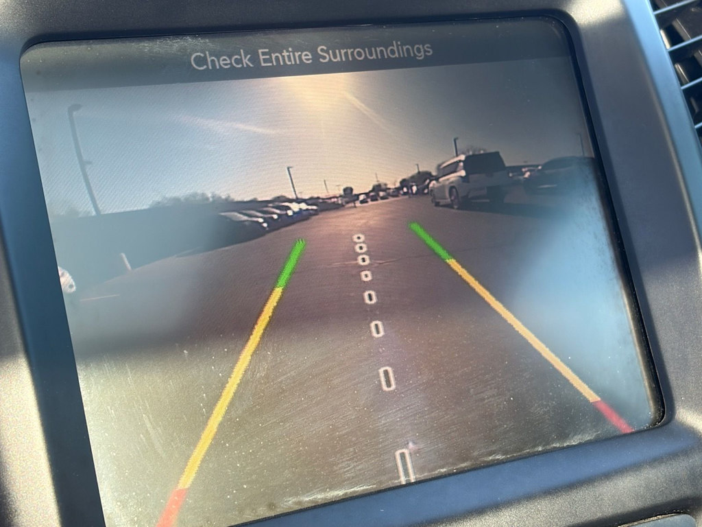 Thumbnail: 2016 Jeep Cherokee - 27