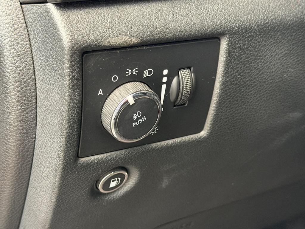Thumbnail: 2018 Jeep Grand Cherokee - 13