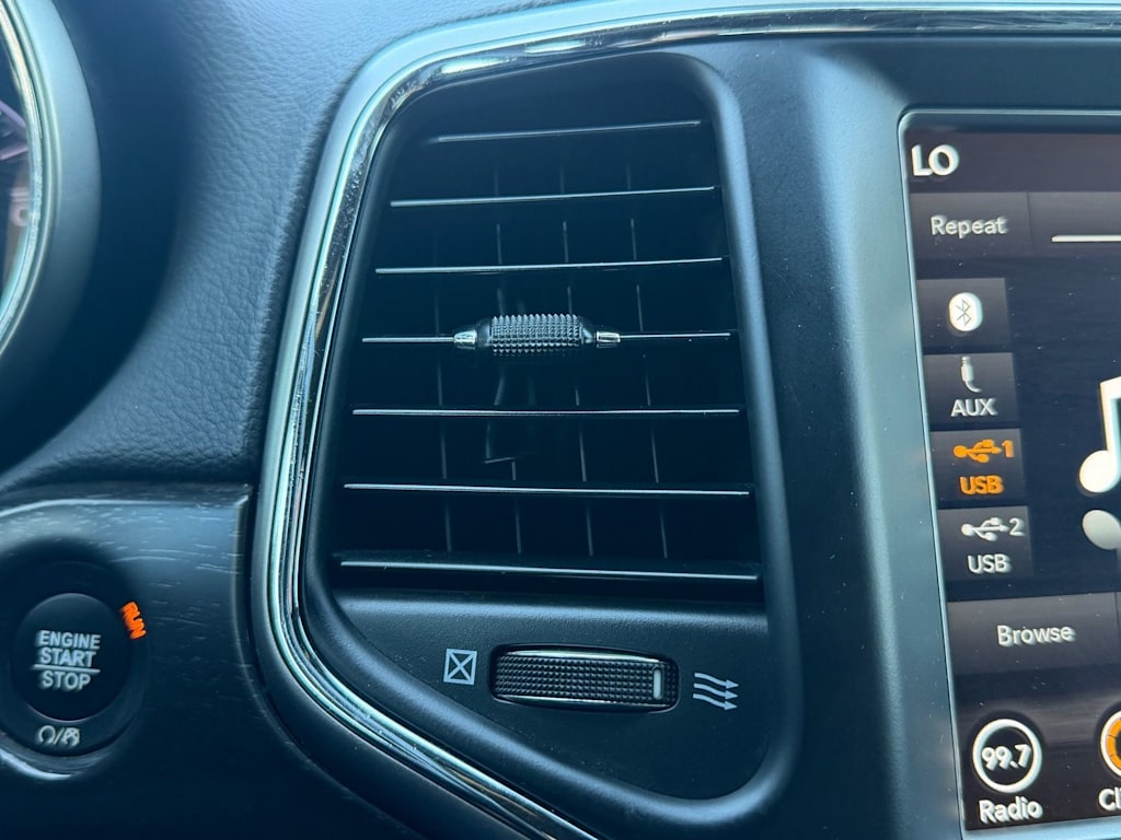 Thumbnail: 2018 Jeep Grand Cherokee - 25