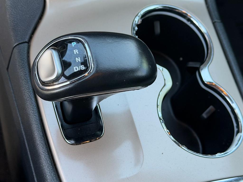 Thumbnail: 2015 Jeep Grand Cherokee - 30