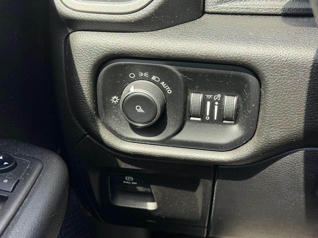 Thumbnail: 2019 RAM 1500 - 18