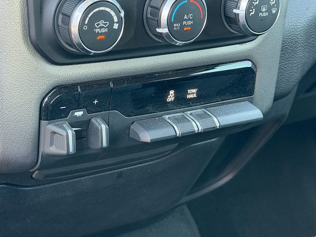 Thumbnail: 2019 RAM 1500 - 30