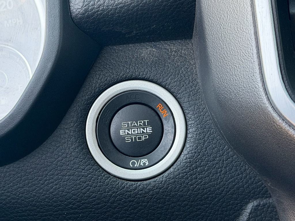 Thumbnail: 2019 RAM 1500 - 32