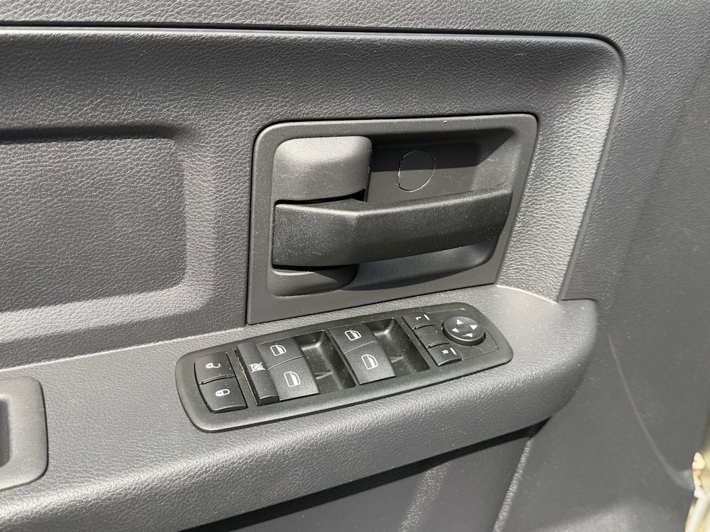 Thumbnail: 2009 Dodge Ram 1500 - 27