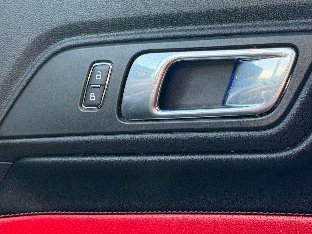 Thumbnail: 2019 Ford Mustang - 16