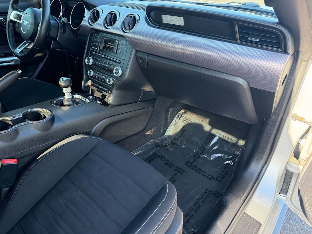 Thumbnail: 2017 Ford Mustang - 9