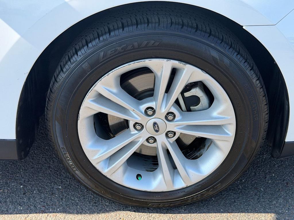 Thumbnail: 2017 Ford Taurus - 7