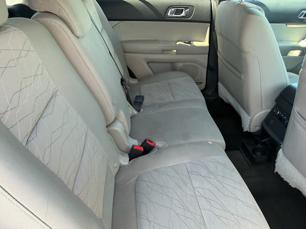 Thumbnail: 2015 Ford Explorer - 9