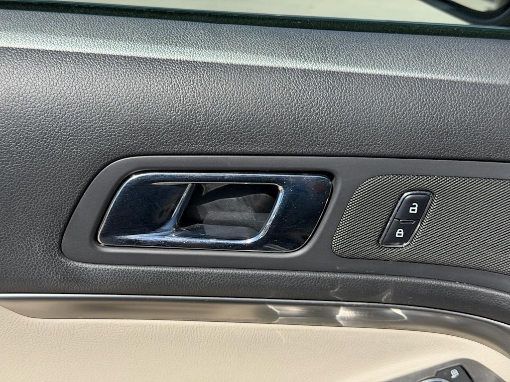 Thumbnail: 2015 Ford Explorer - 21