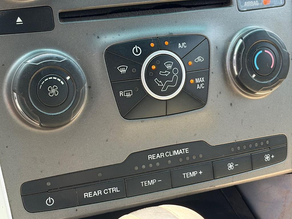 Thumbnail: 2014 Ford Explorer - 19