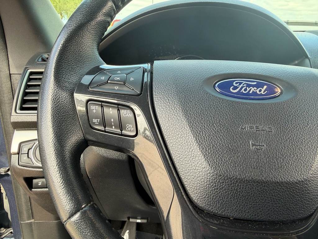 Thumbnail: 2019 Ford Explorer - 19