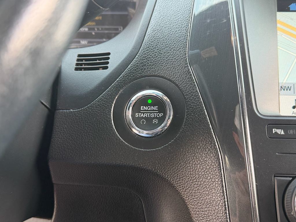 Thumbnail: 2019 Ford Explorer - 21