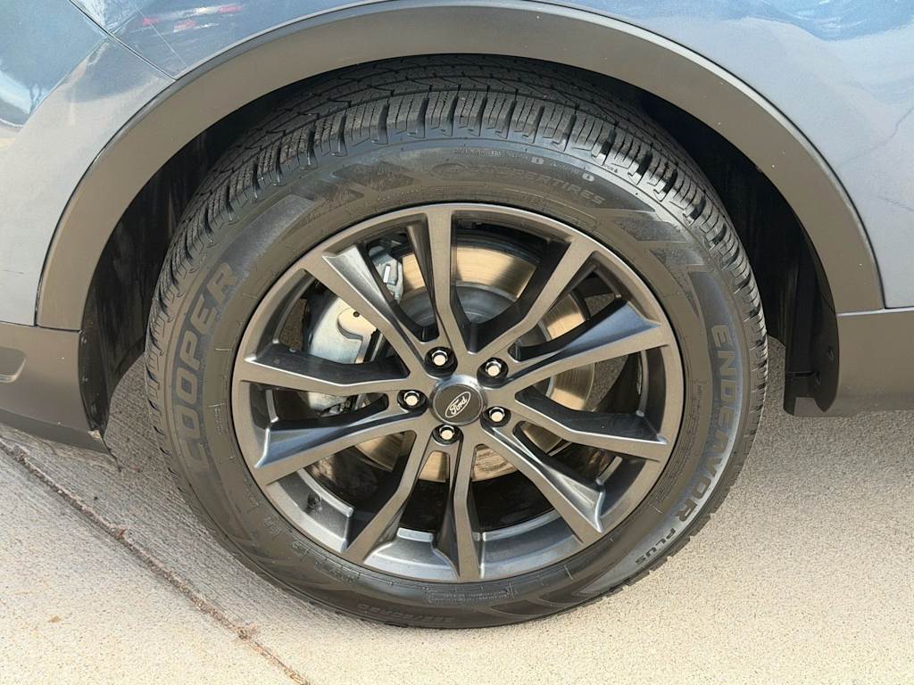 Thumbnail: 2019 Ford Explorer - 7