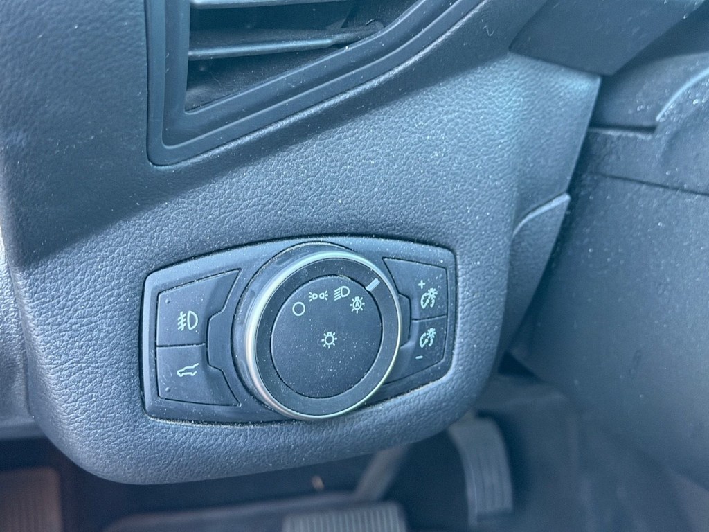 Thumbnail: 2018 Ford Escape - 12