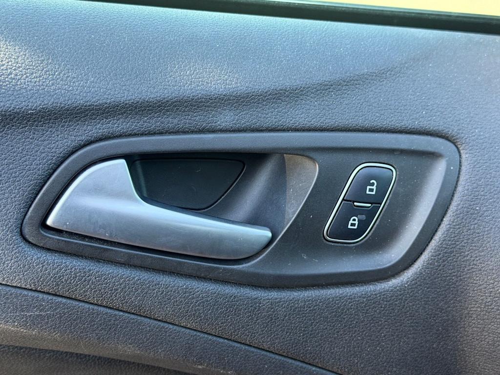Thumbnail: 2018 Ford Escape - 11