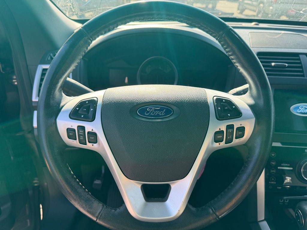 Thumbnail: 2011 Ford Explorer - 2