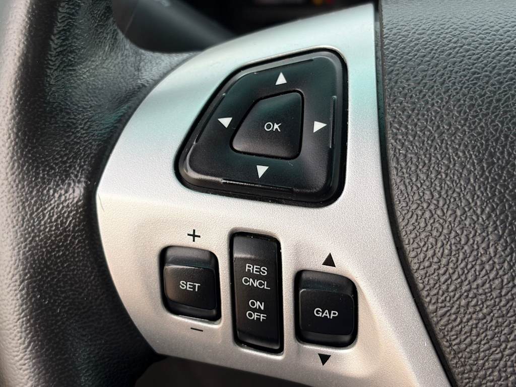 Thumbnail: 2011 Ford Explorer - 25