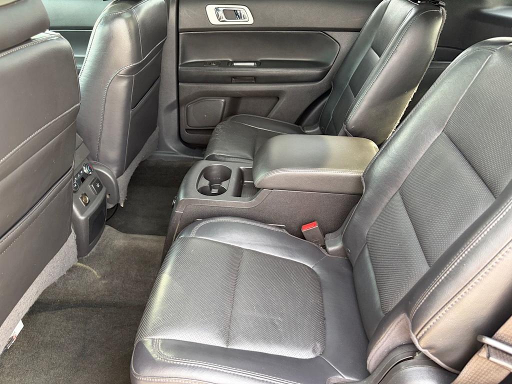 Thumbnail: 2011 Ford Explorer - 11