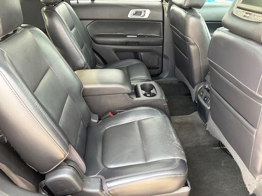 Thumbnail: 2011 Ford Explorer - 10