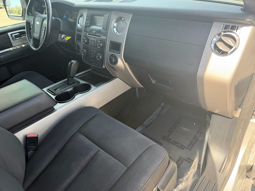 Thumbnail: 2017 Ford Expedition - 8